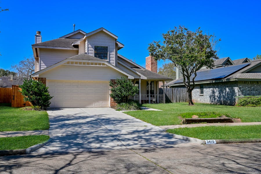 Property photo for 3410 Streamside Lane, Sugar Land, TX