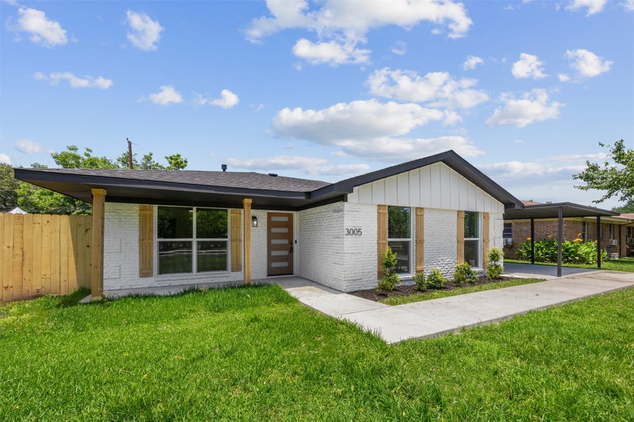 Property photo for 3005 Barberry Drive, Houston, TX