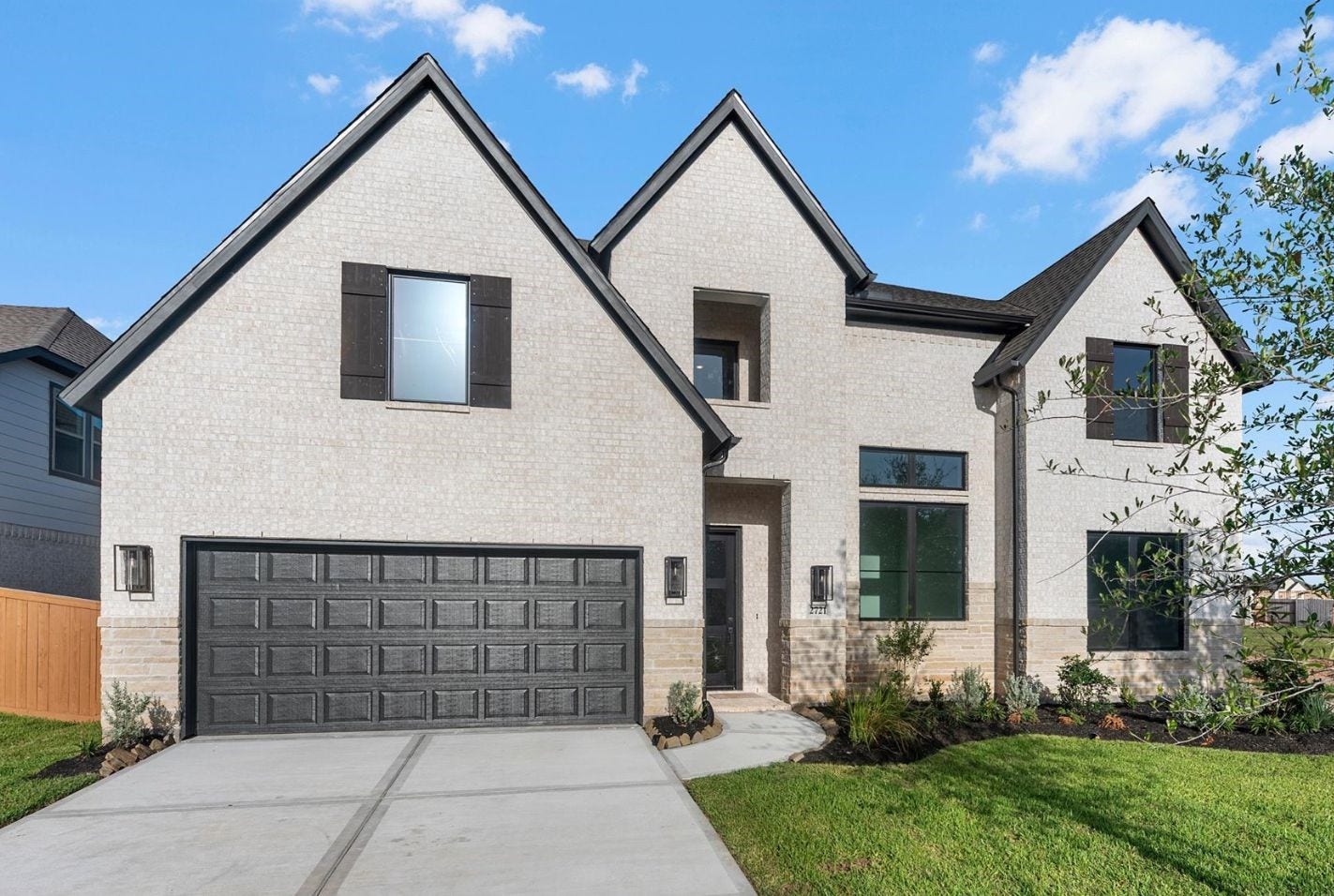 2721 Bolton Landing Drive, Texas City, TX 77568 Move in Ready. Westin Homes *New Construction* Cameron plan.