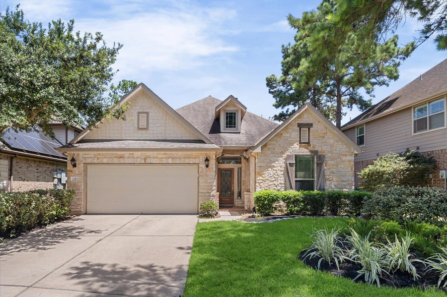 Property photo for 7 E Deer River Circle, Spring, TX