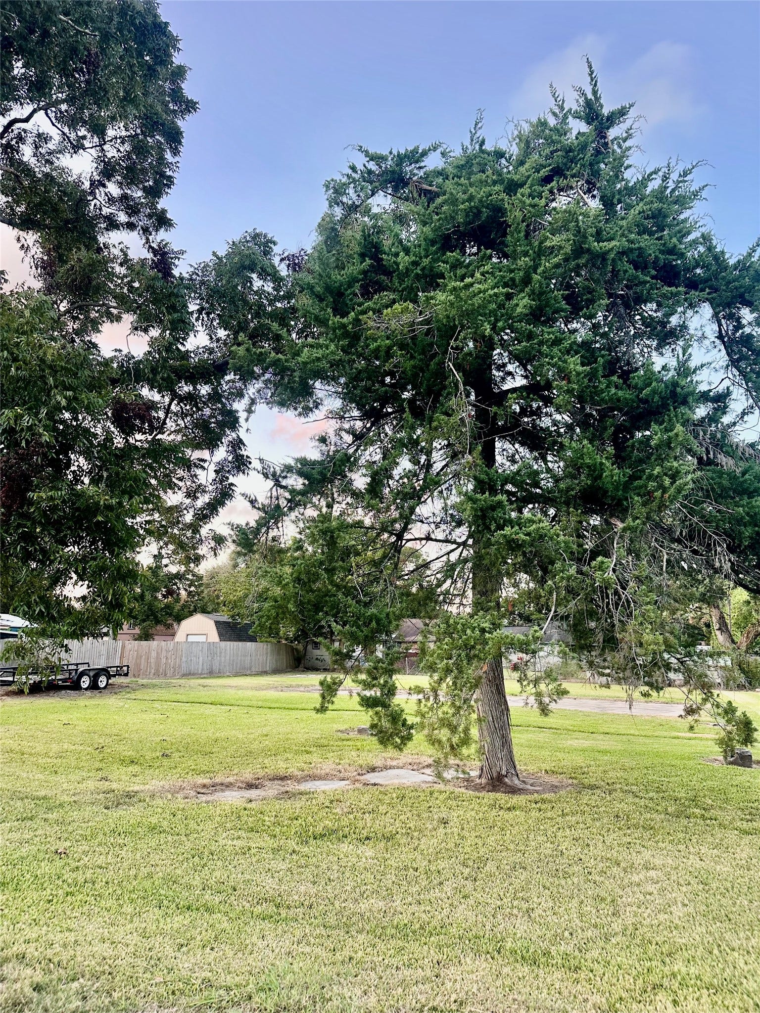 348 Hinken Street, Clute, TX 77531 348 Hinken Street, Clute, TX 77531