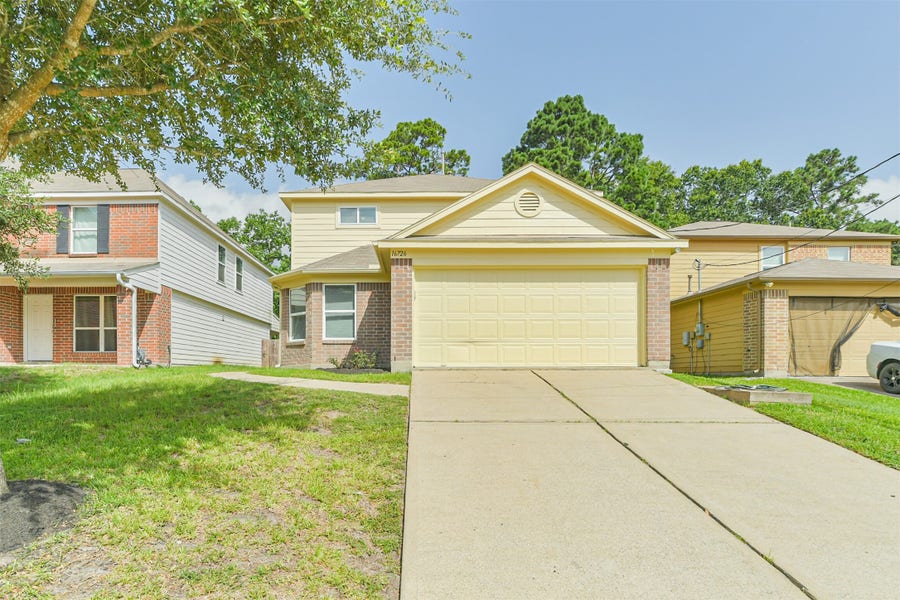 Property photo for 16726 Warbler Drive, Conroe, TX
