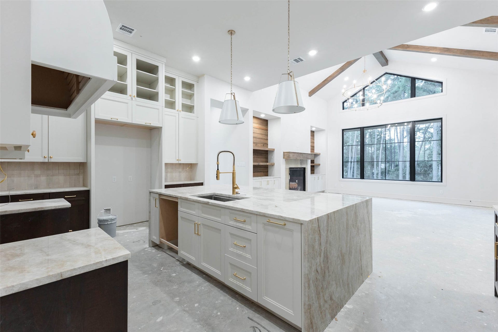 25332 High Meadow West Drive, Montgomery, TX 77316 25332 High Meadow West Drive, Montgomery, TX 77316