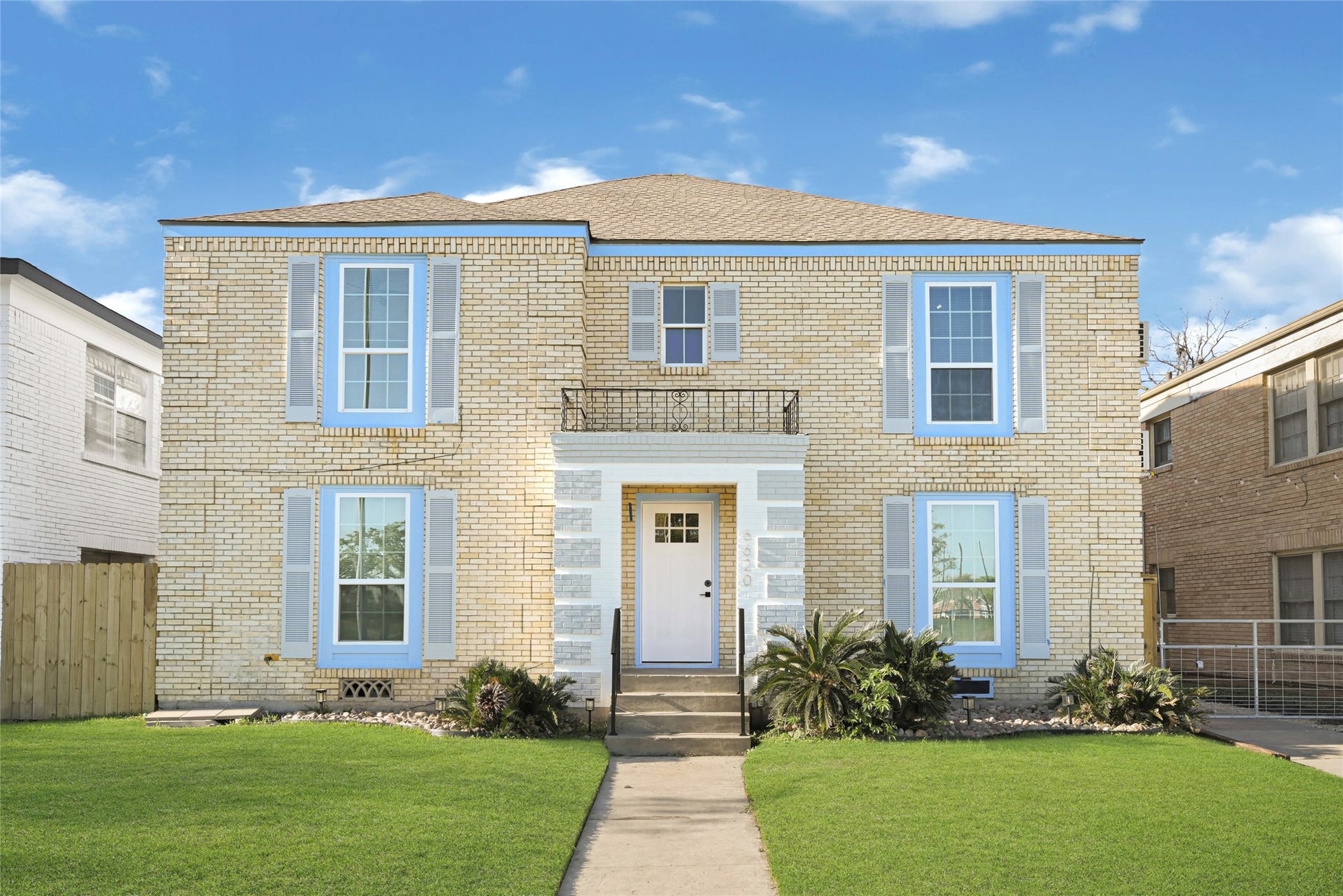 6620 Lawndale Street, #1, Houston, TX 77023 Exterior of 6620 Lawndale, showing the shared building.