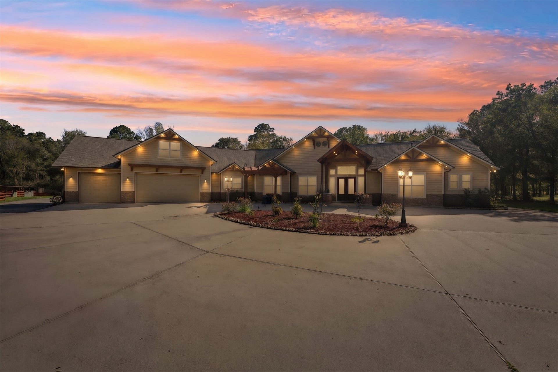 33135 Willow Bend Road, Waller, TX 77484