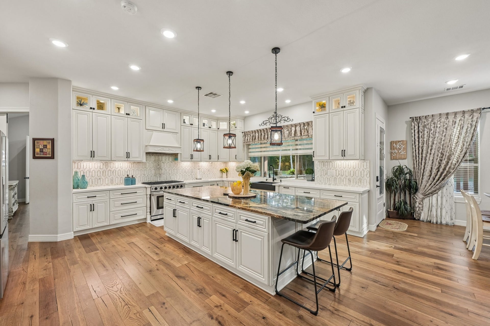 33135 Willow Bend Road, Waller, TX 77484