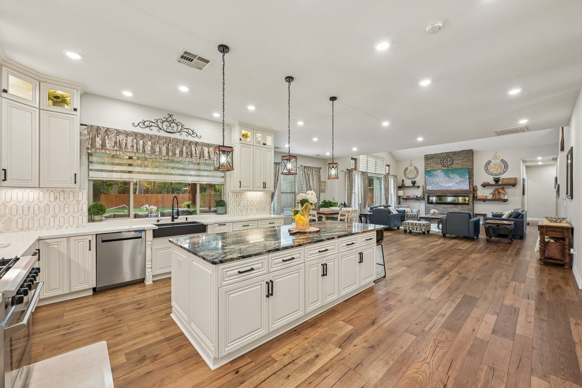 33135 Willow Bend Road, Waller, TX 77484