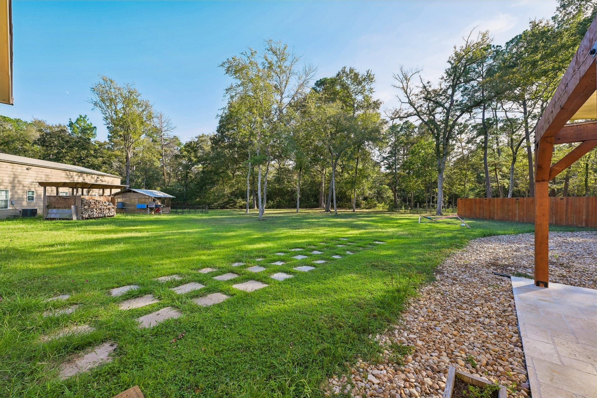 33135 Willow Bend Road, Waller, TX 77484