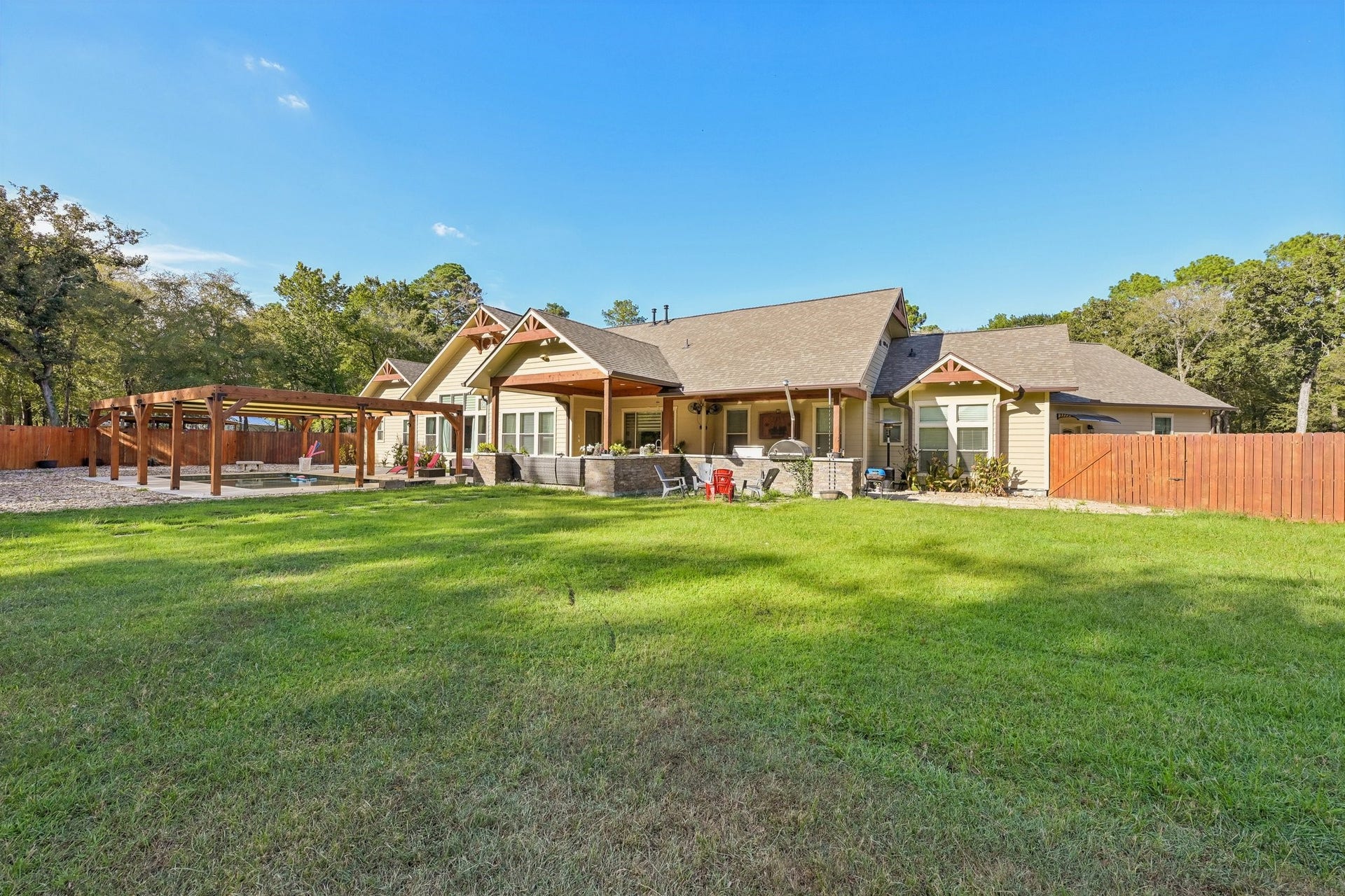 33135 Willow Bend Road, Waller, TX 77484
