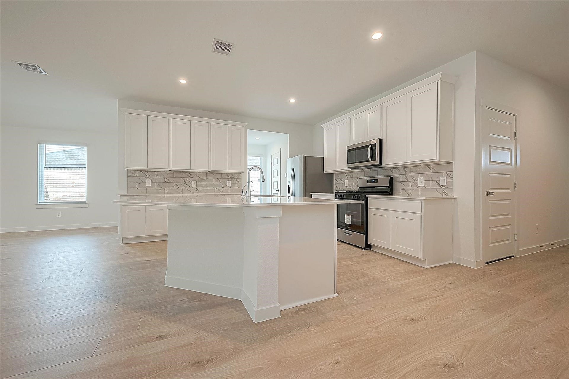 3918 Winterbourne Way, Fulshear, TX 77441 3918 Winterbourne Way, Fulshear, TX 77441