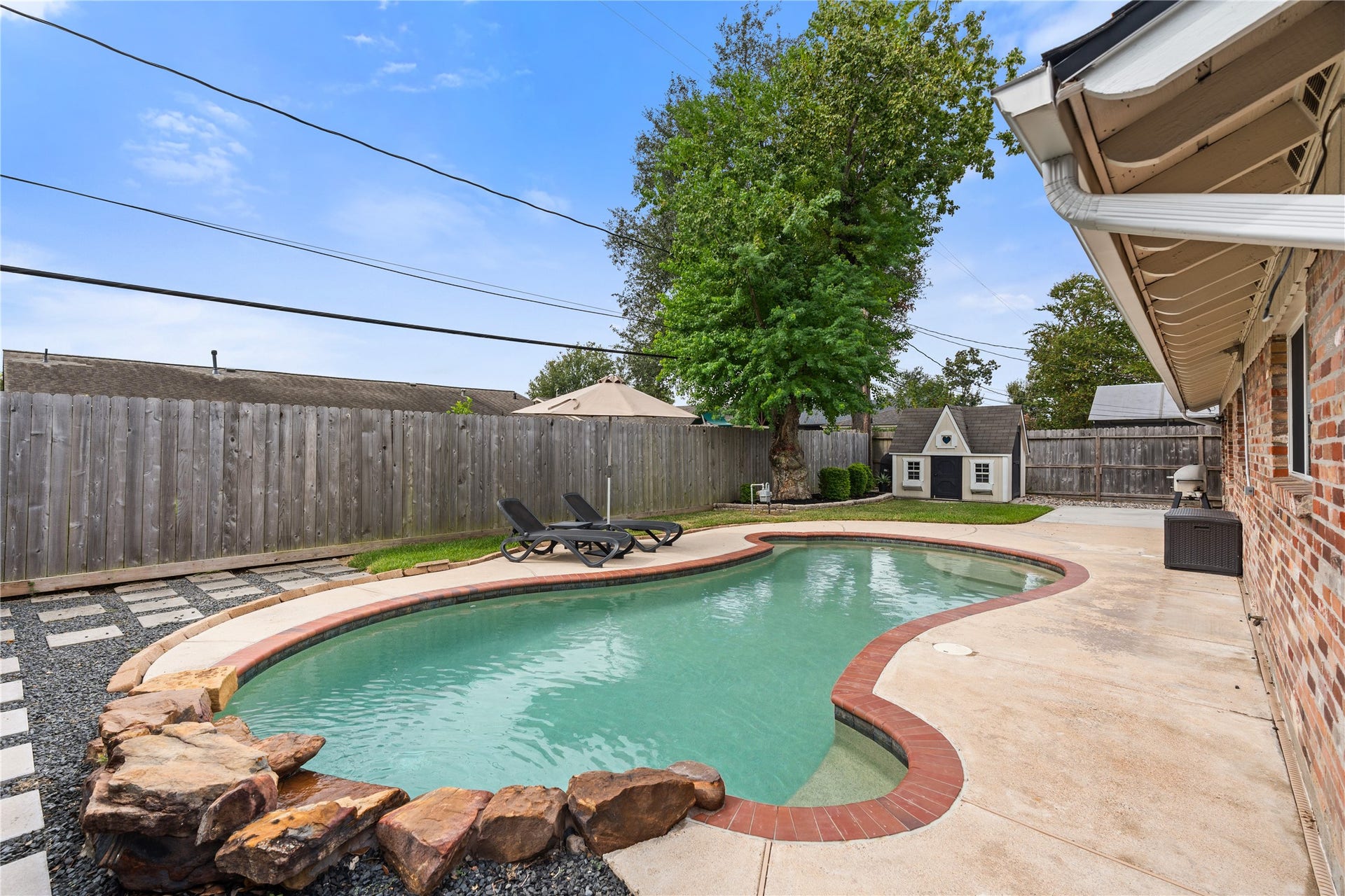 2302 Willowby Drive, Houston, TX 77008 Made for Houston summers, the pool features tranquil rock water fall, mature shade tree + plenty of room to lounge. Recent pool pump + hardscaping updates make it as functional as it is fun.