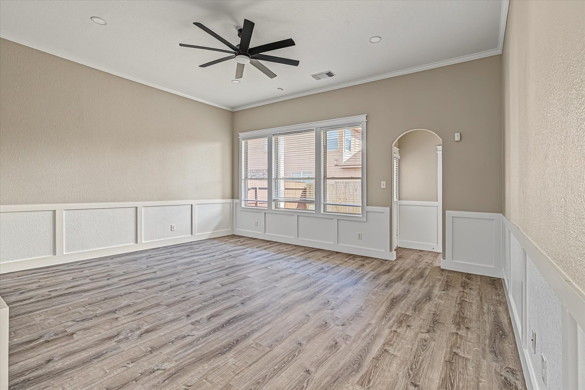 10326 Kentington Oak Drive, Humble, TX 77396