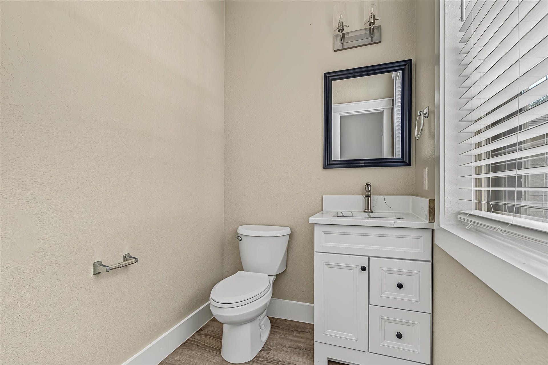 10326 Kentington Oak Drive, Humble, TX 77396