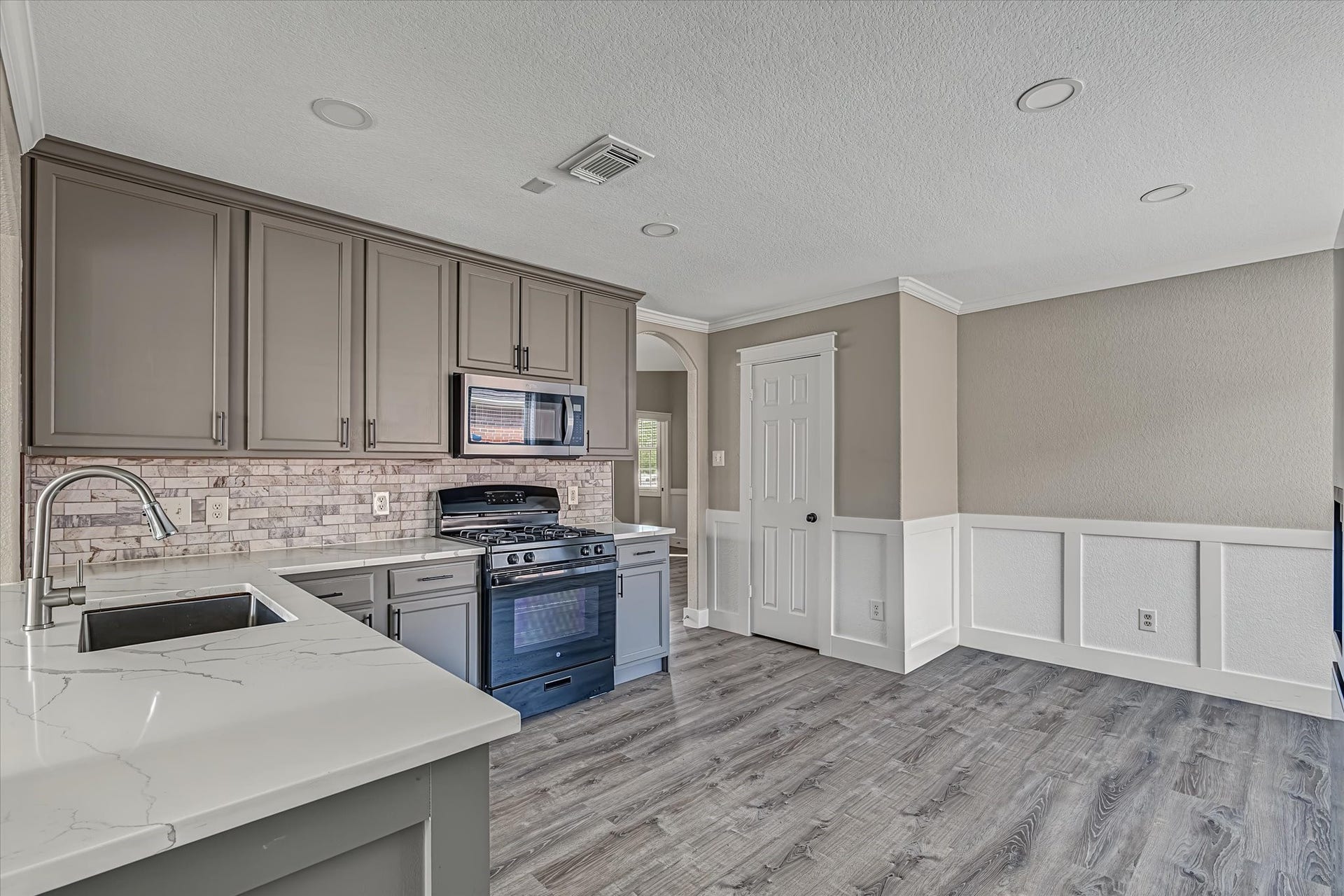 10326 Kentington Oak Drive, Humble, TX 77396