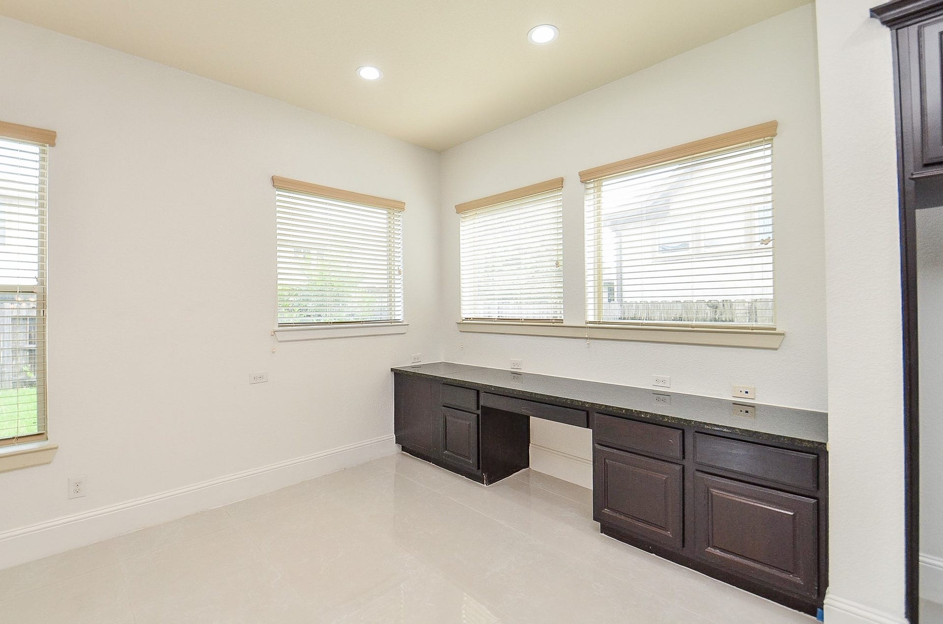 7711 Reseda Street, Sugar Land, TX 77479 7711 Reseda Street, Sugar Land, TX 77479