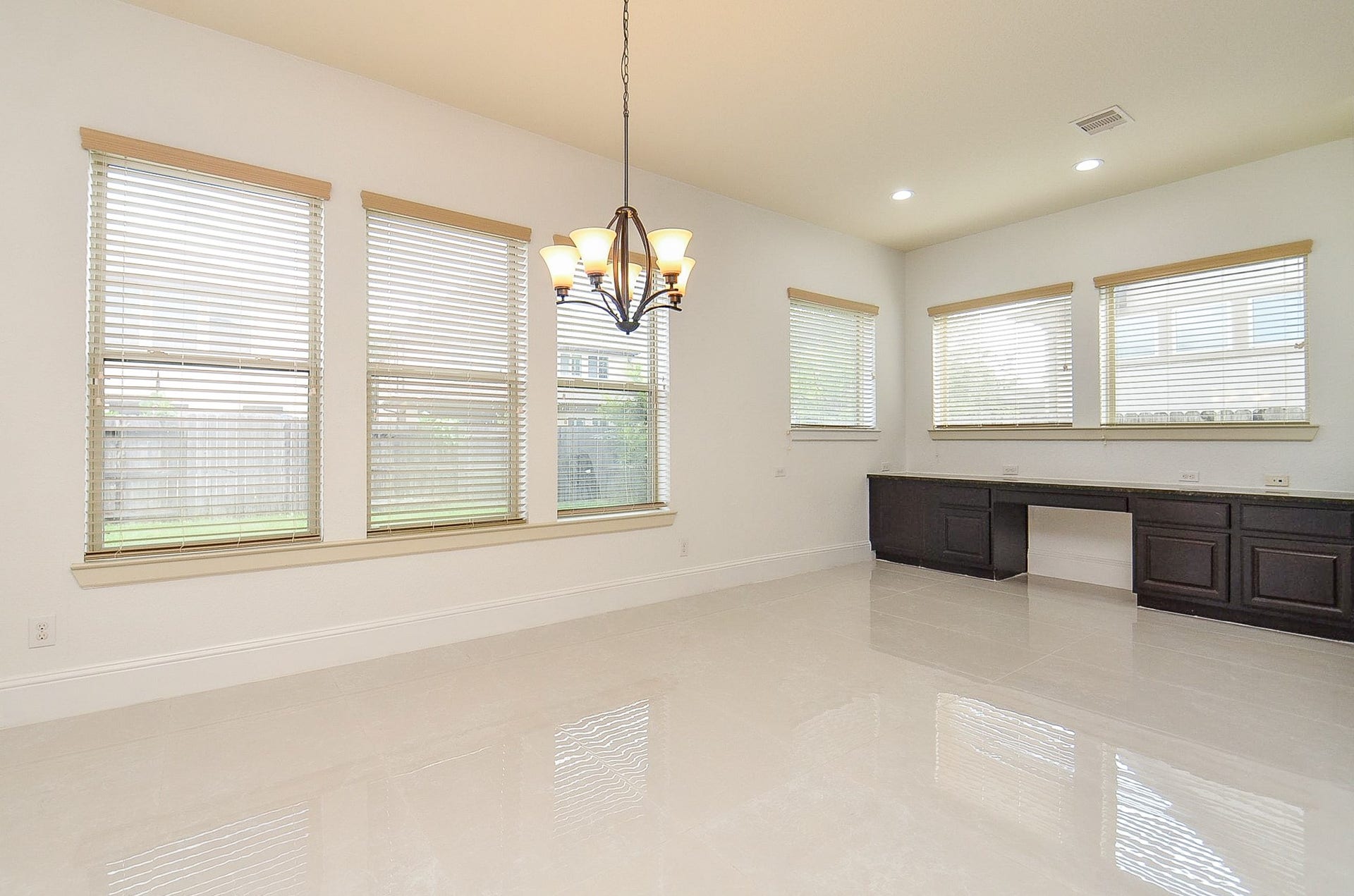7711 Reseda Street, Sugar Land, TX 77479 7711 Reseda Street, Sugar Land, TX 77479