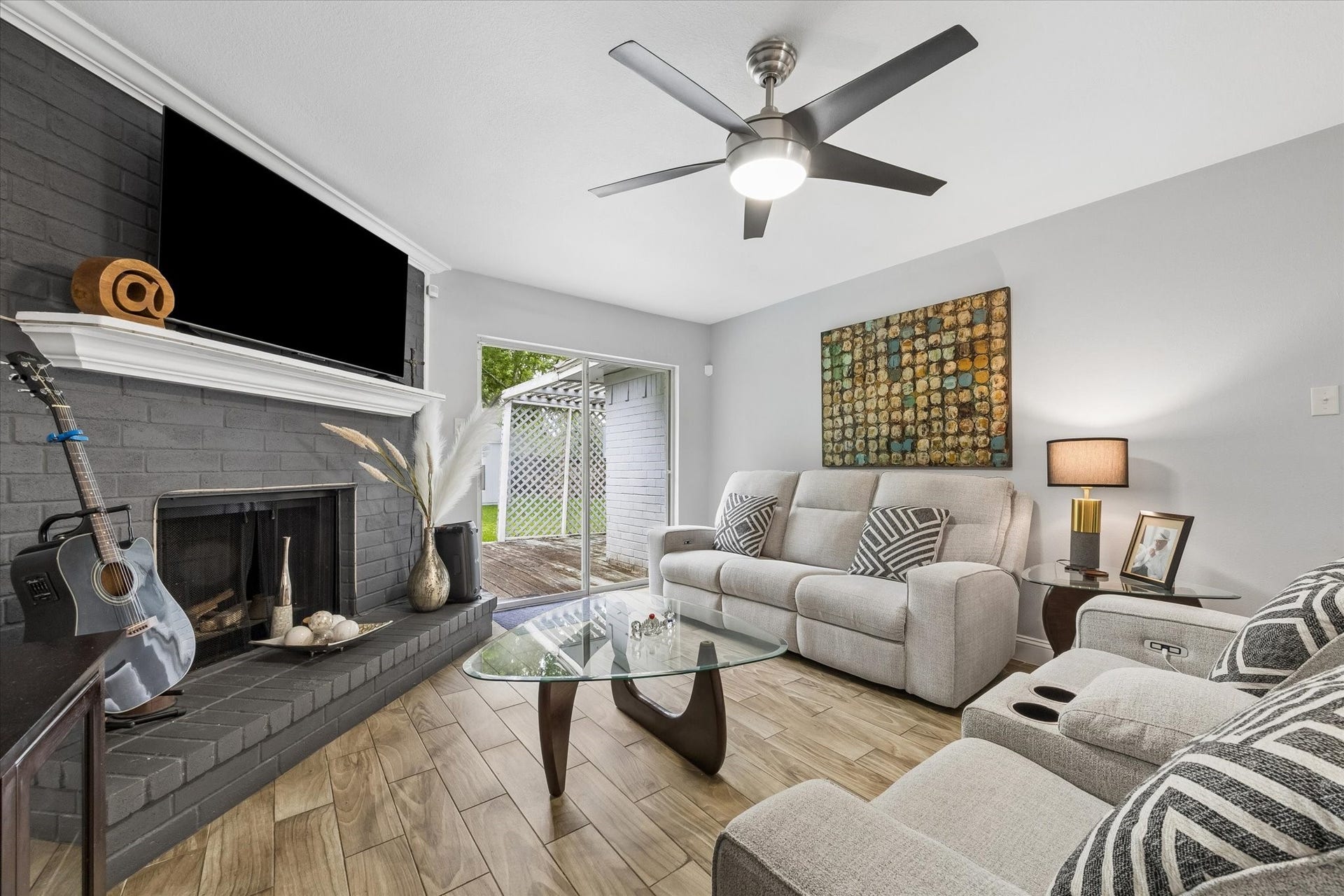 2907 Arkansas Avenue, Dickinson, TX 77539 2907 Arkansas Avenue, Dickinson, TX 77539