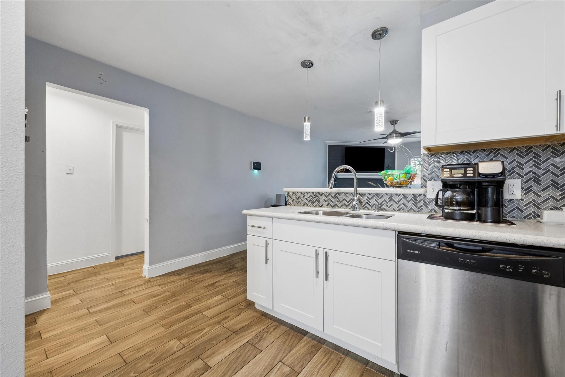 2907 Arkansas Avenue, Dickinson, TX 77539 2907 Arkansas Avenue, Dickinson, TX 77539