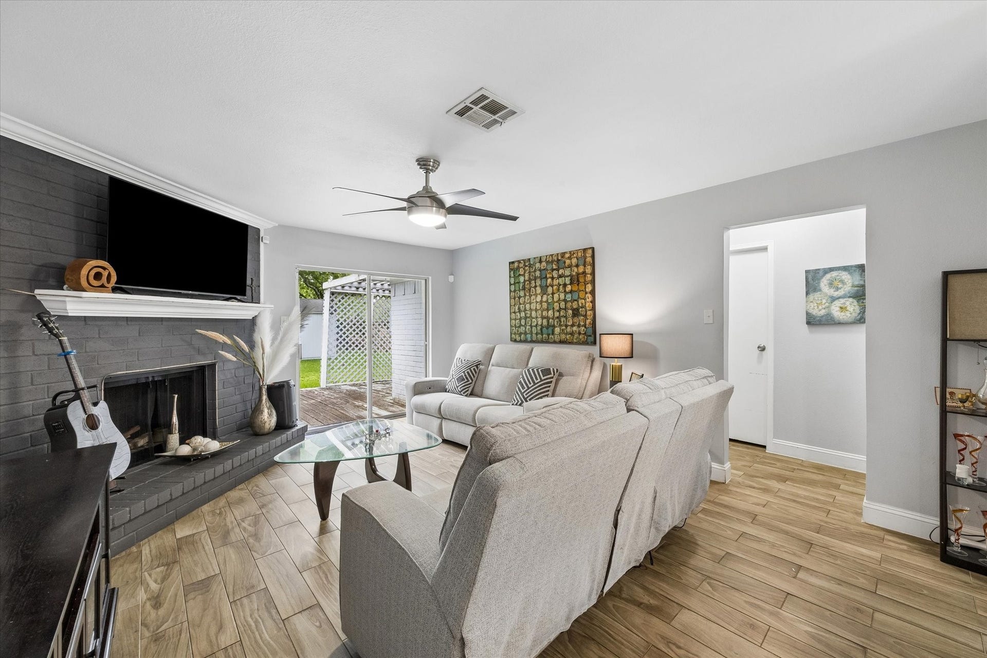 2907 Arkansas Avenue, Dickinson, TX 77539 2907 Arkansas Avenue, Dickinson, TX 77539