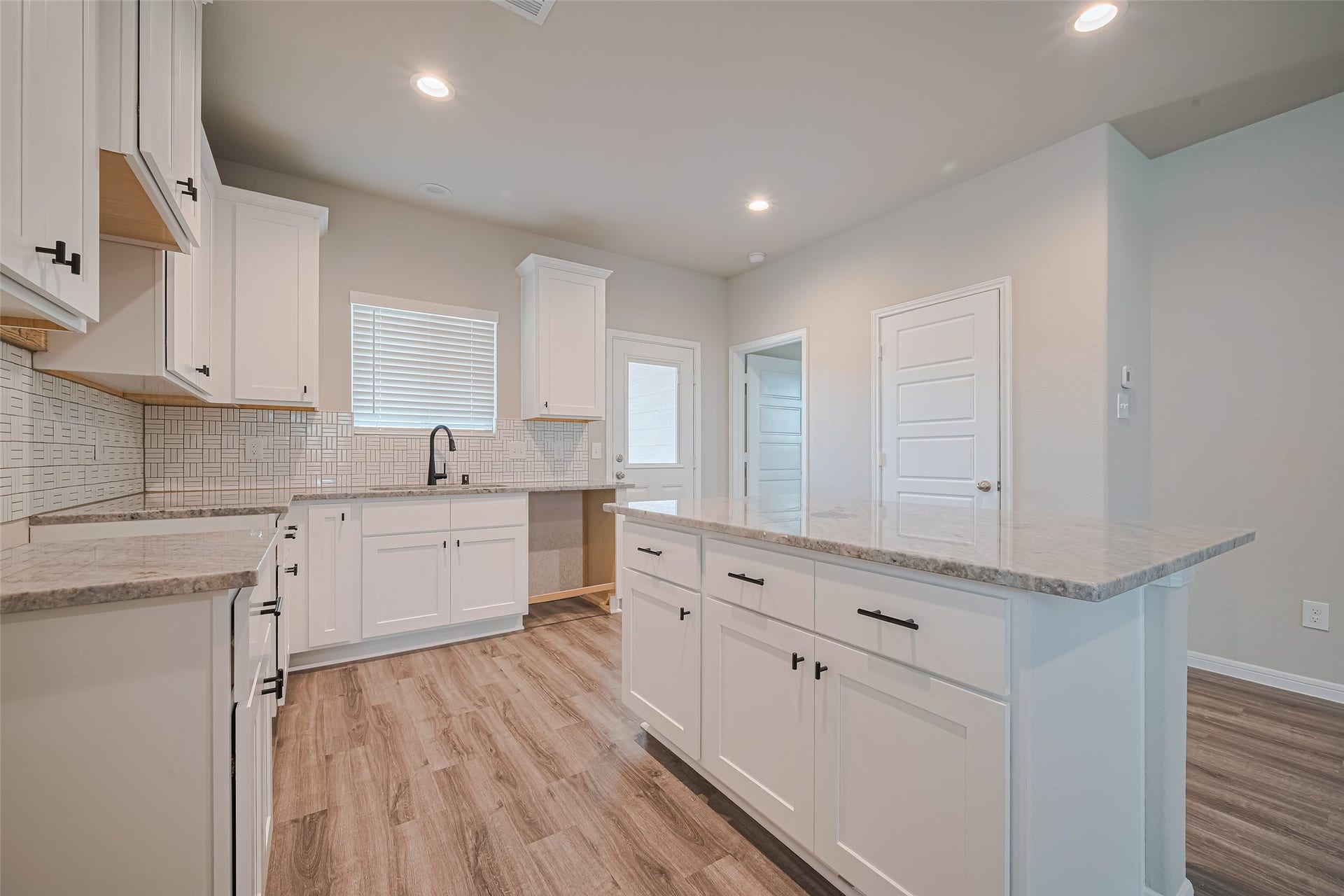 340 Stone Placa Trail, Brookshire, TX 77423