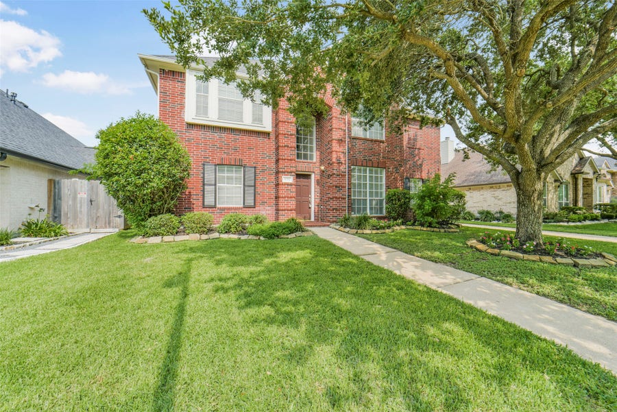 Property photo for 11311 Hillside Glen Trail, Houston, TX