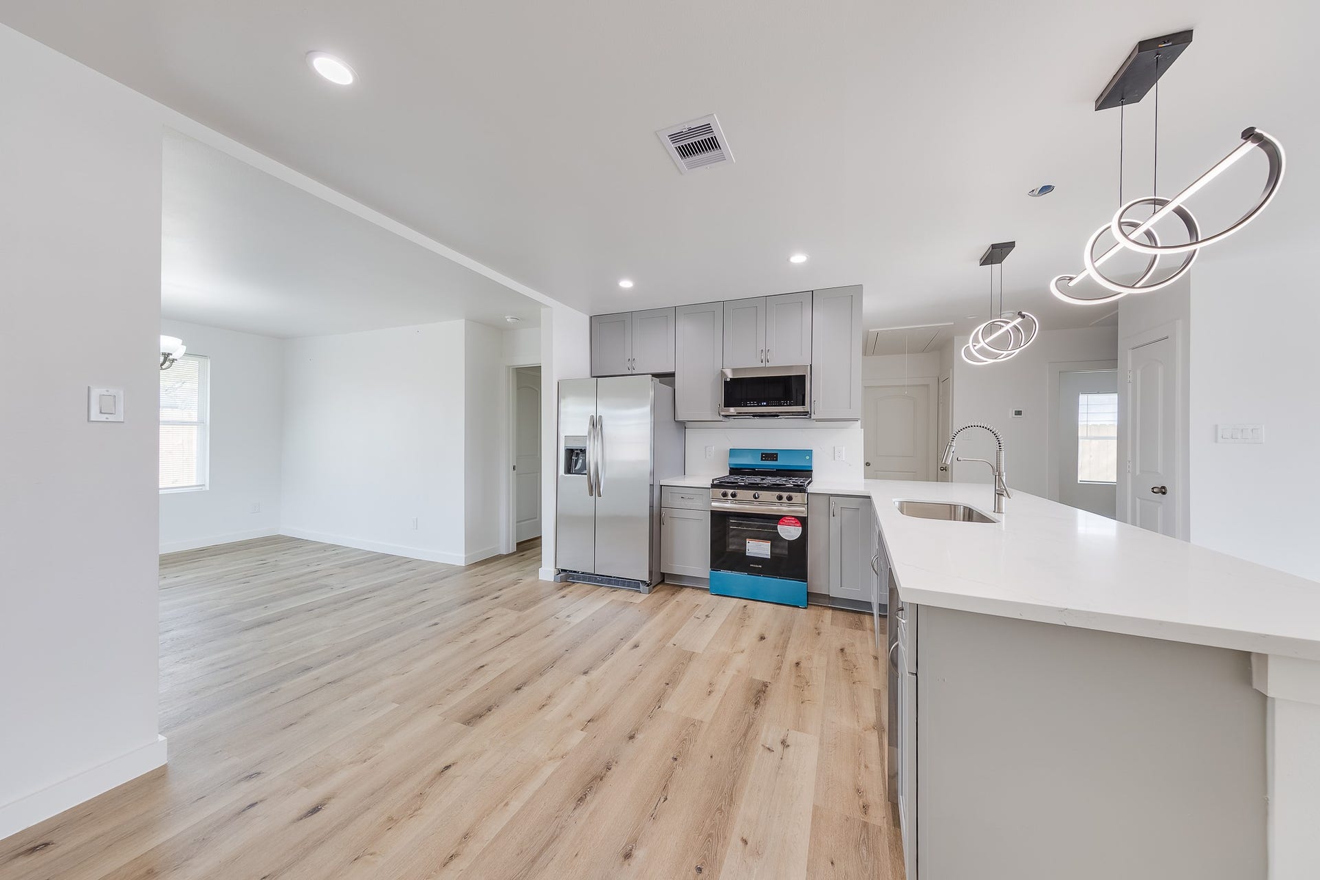 3635 Ward Street, Houston, TX 77021