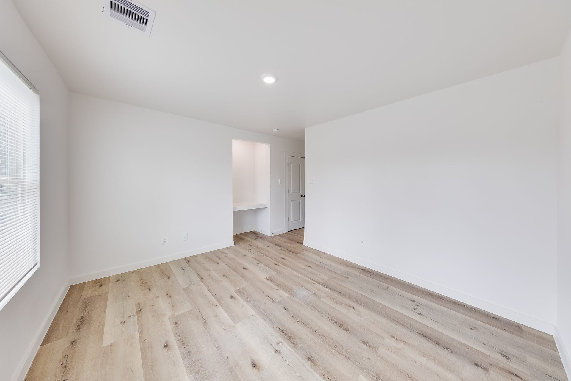 3635 Ward Street, Houston, TX 77021