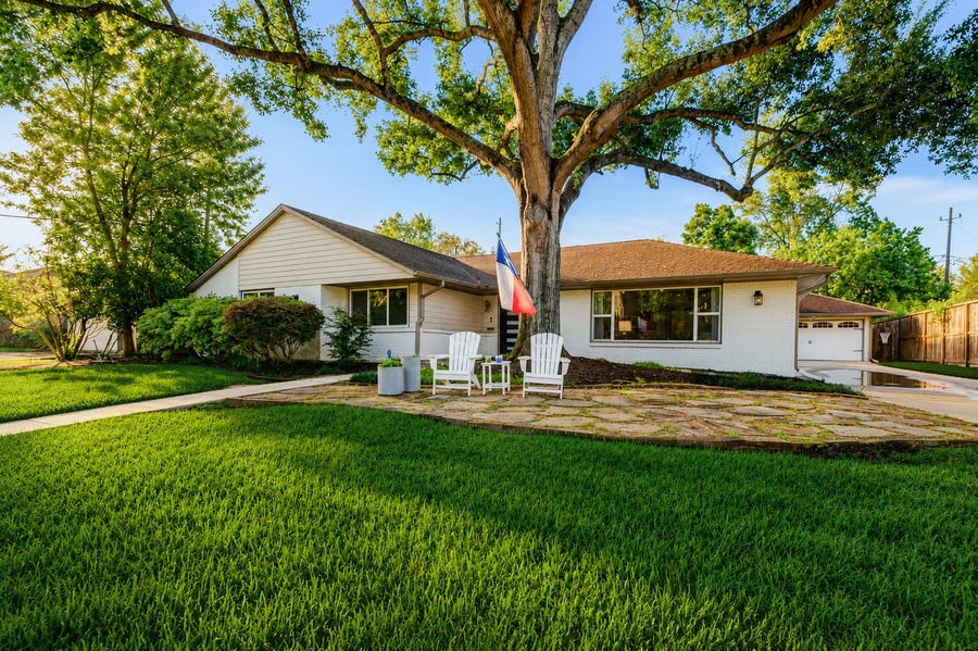 Property photo for 3711 Linkview Drive, Houston, TX