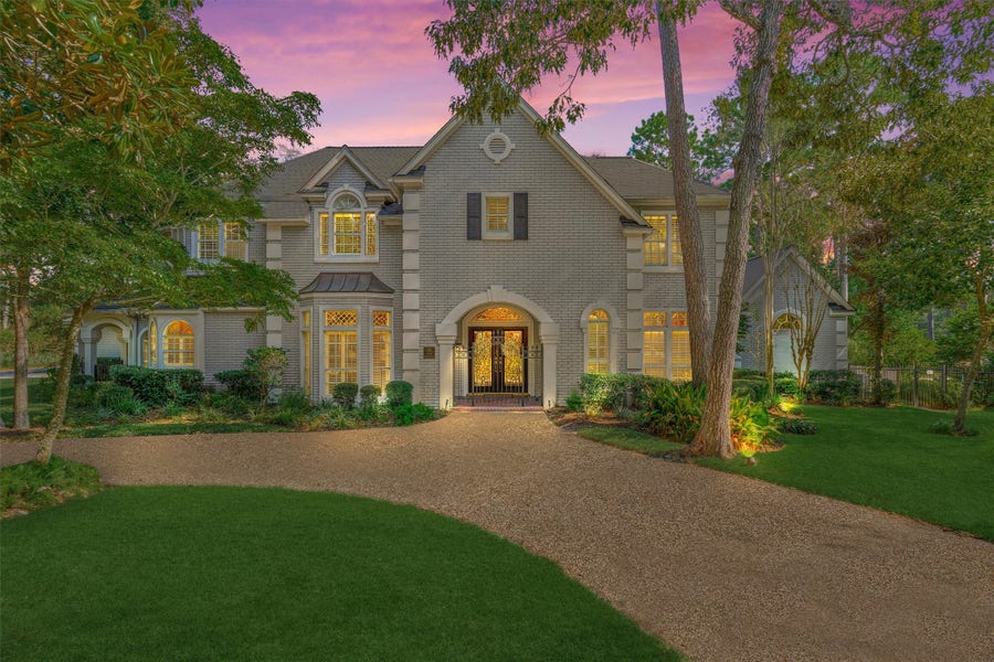 Property photo for 26 S Brokenfern Drive, The Woodlands, TX