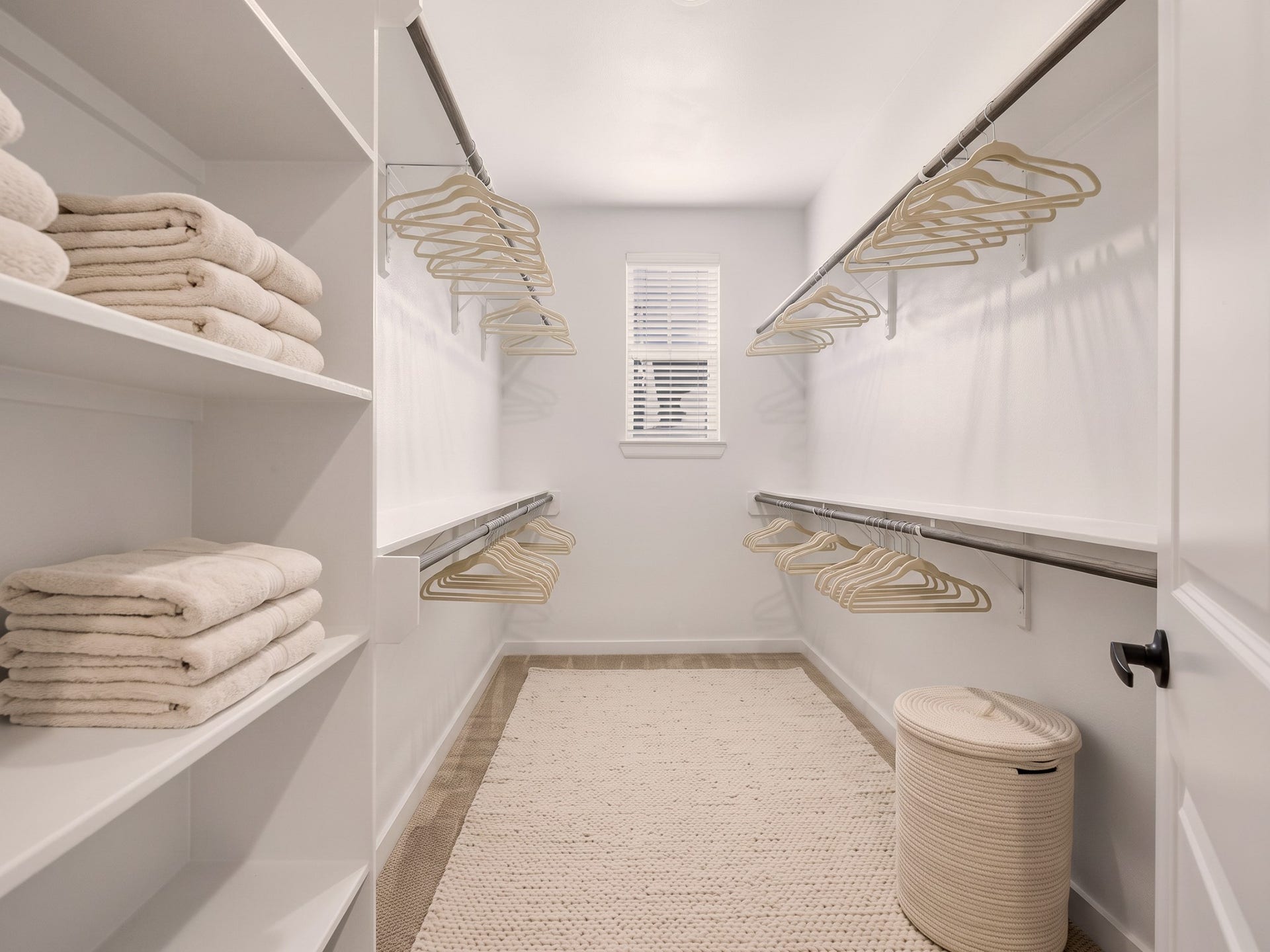 13 & 17 Fulton Row Lane, Houston, TX 77076 Walkin Closet