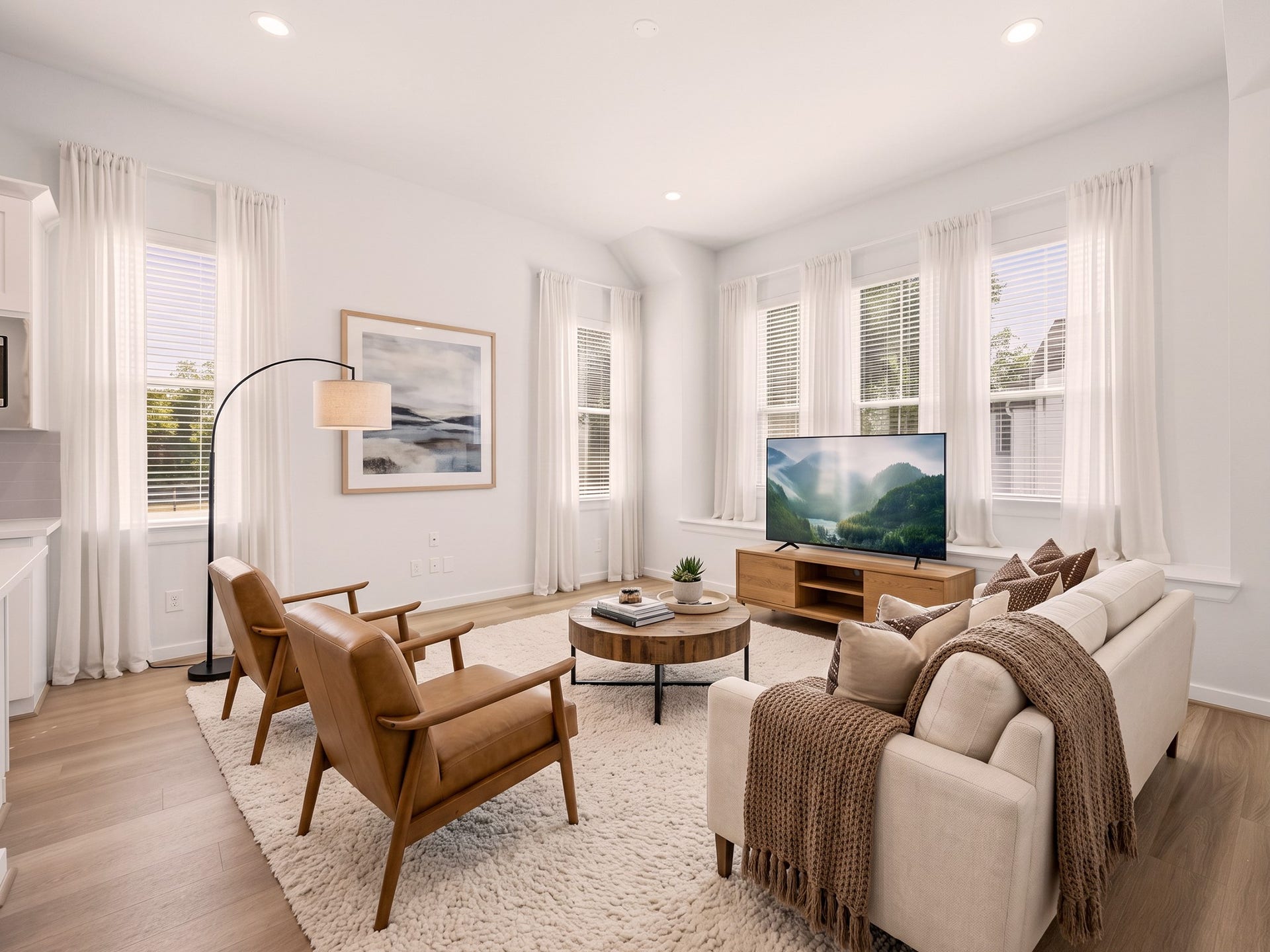13 & 17 Fulton Row Lane, Houston, TX 77076 Living Room Area