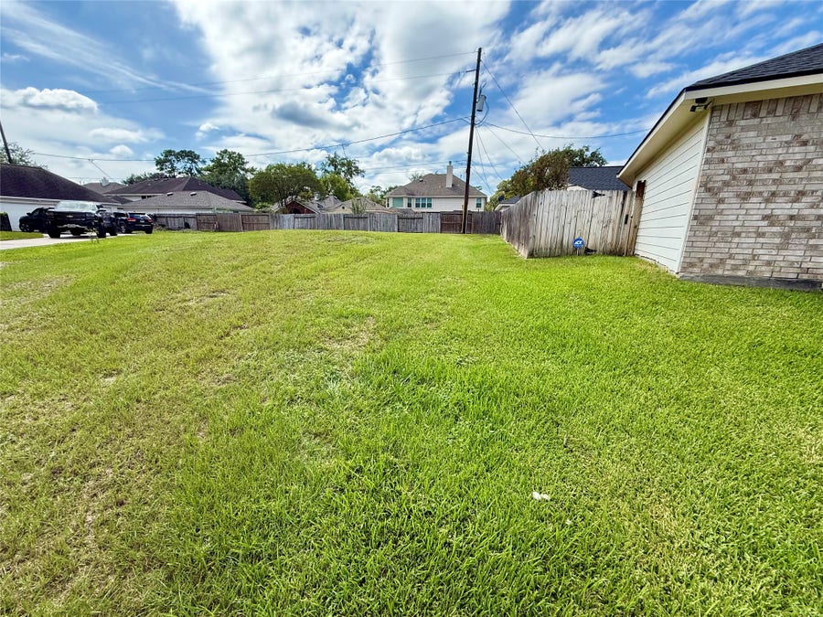 Property photo for 307 N Cypress Estates Circle, Spring, TX