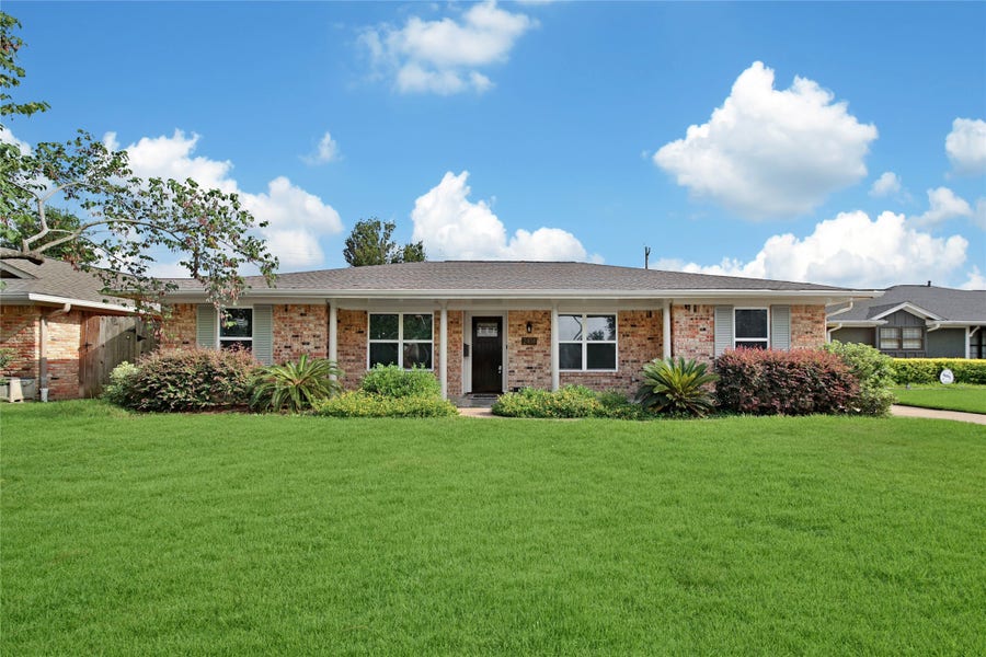 Property photo for 2414 Tannehill Drive, Houston, TX