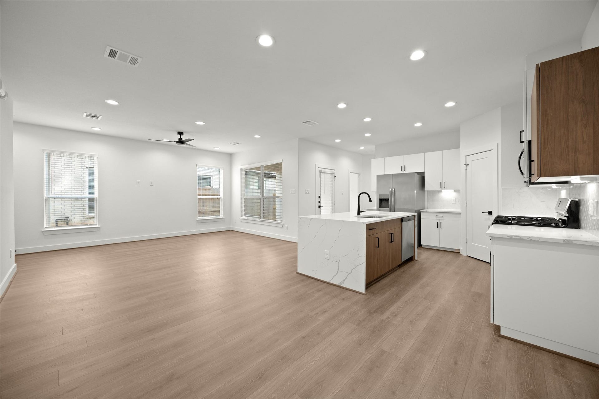 2713 Bronze Vista Drive, Katy, TX 77493 2713 Bronze Vista Drive, Katy, TX 77493