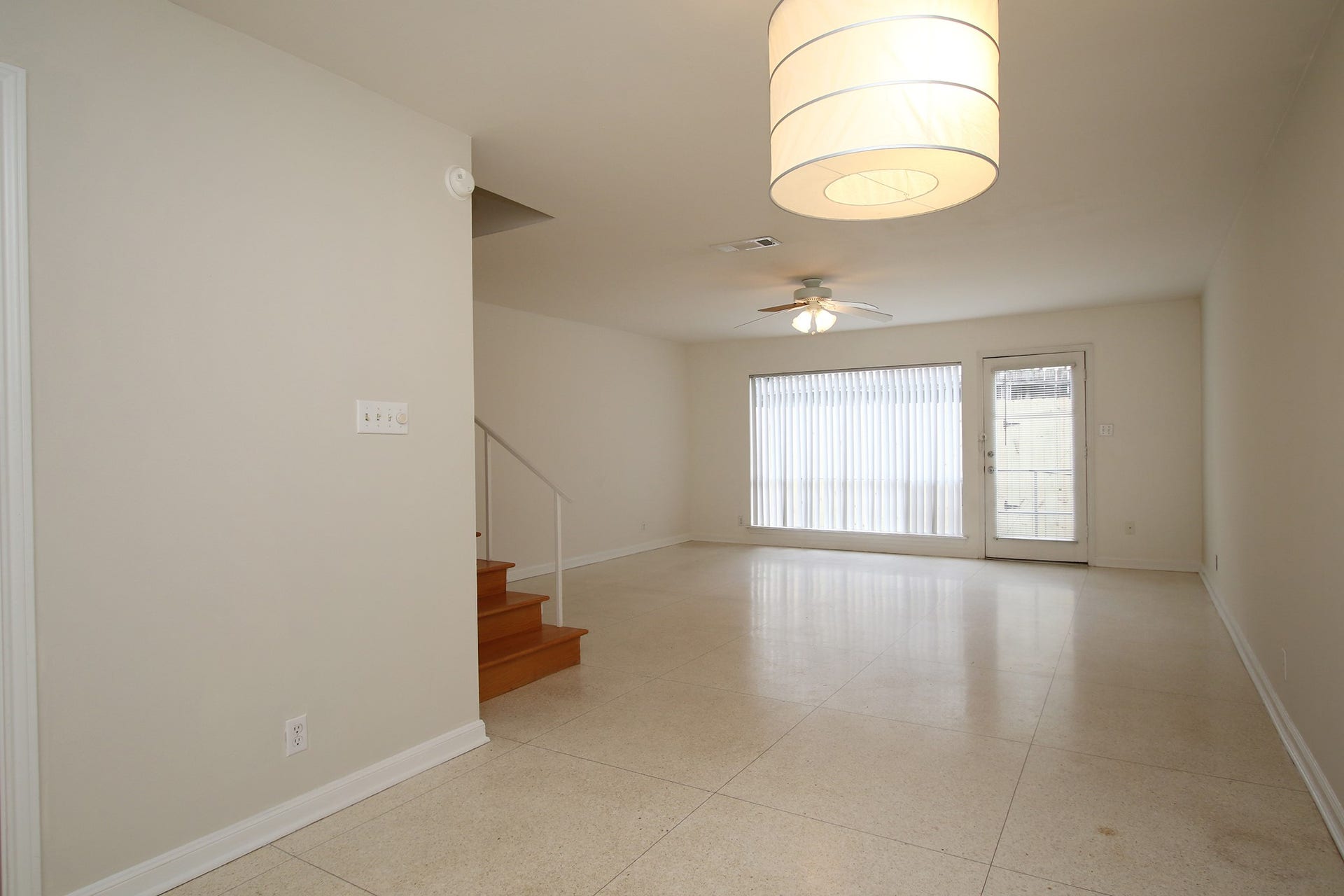 1739 Commonwealth Street, Houston, TX 77006