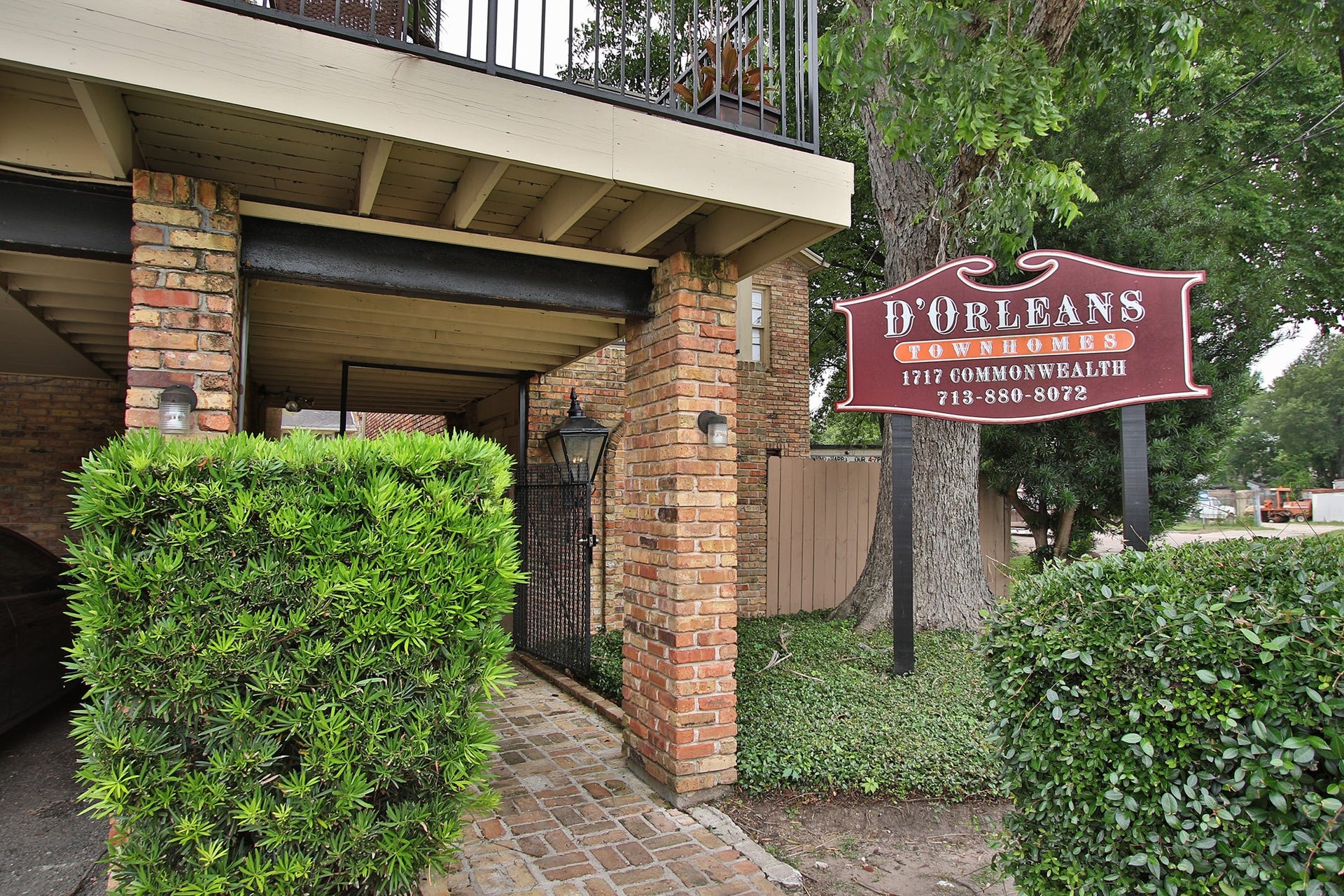 1739 Commonwealth Street, Houston, TX 77006