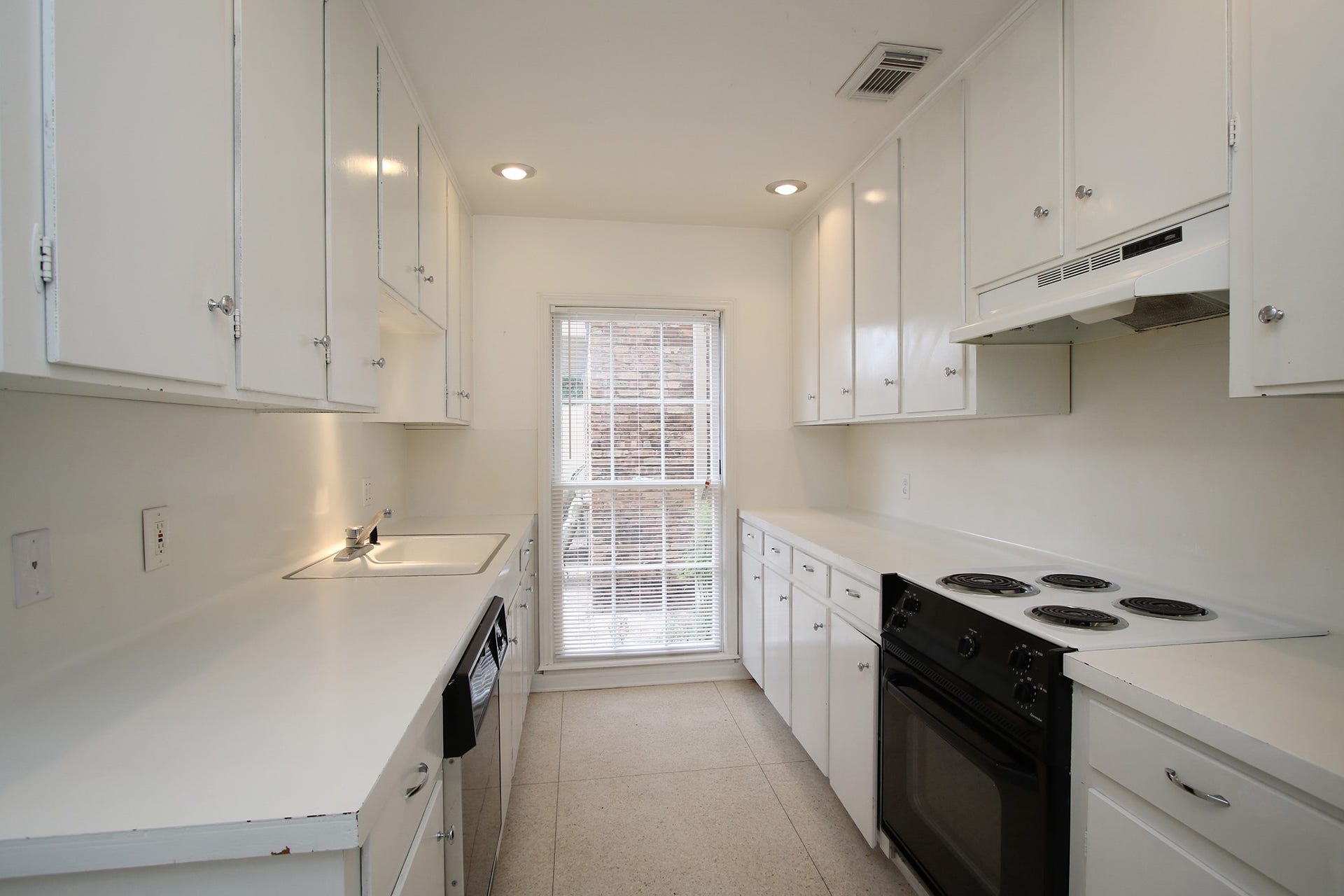 1739 Commonwealth Street, Houston, TX 77006