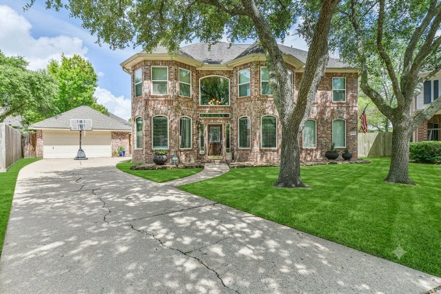 Property photo for 13415 Scenic Glade Drive, Houston, TX
