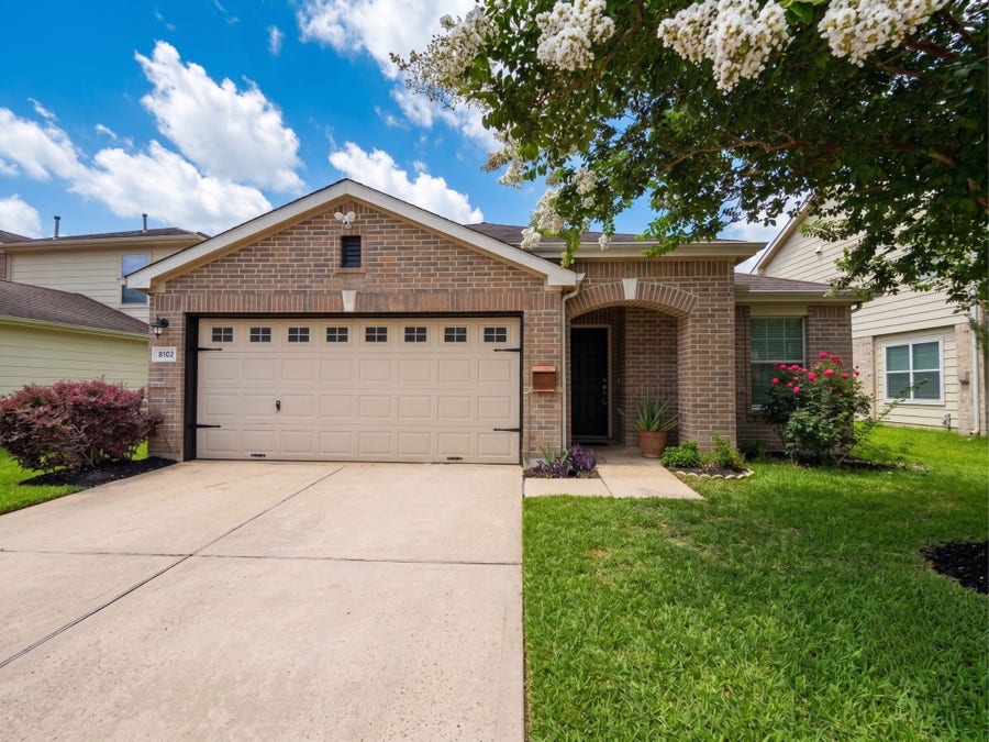 Property photo for 8102 Sanders Glen Lane, Humble, TX