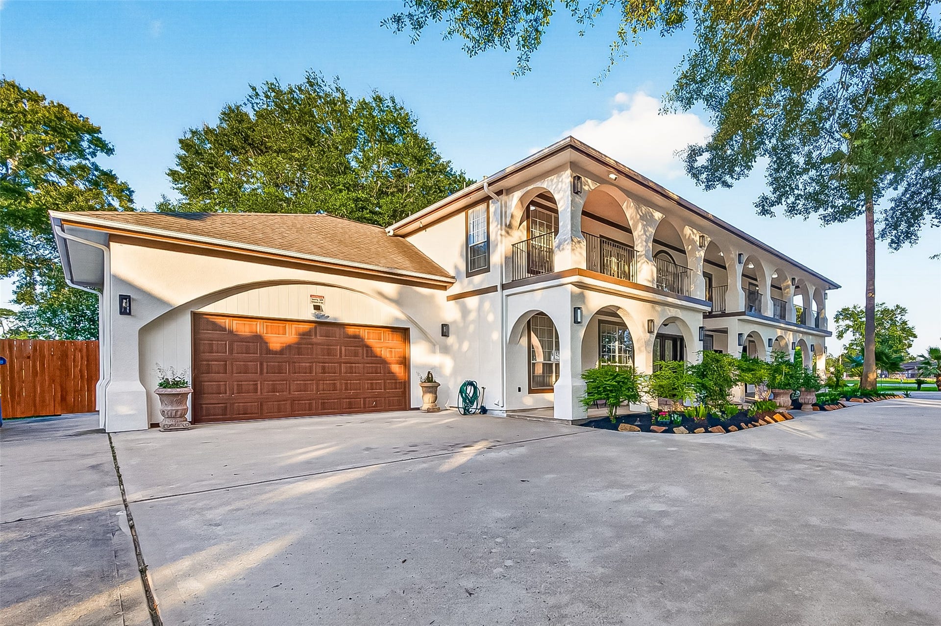 21832 Rayford Road, Humble, TX 77338 21832 Rayford Road, Humble, TX 77338