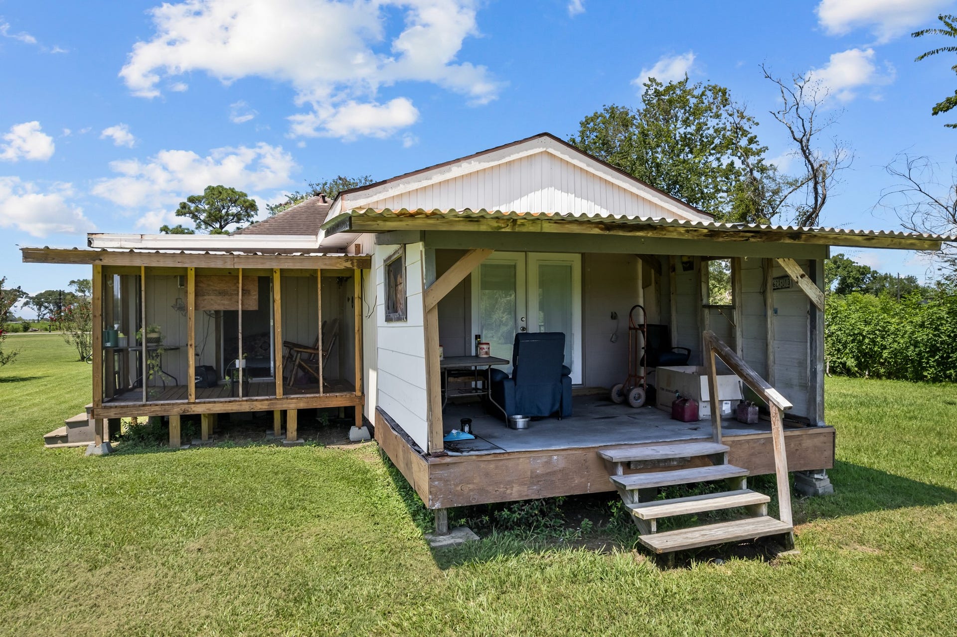 5531 County Road 435, Alvin, TX 77511 5531 County Road 435, Alvin, TX 77511