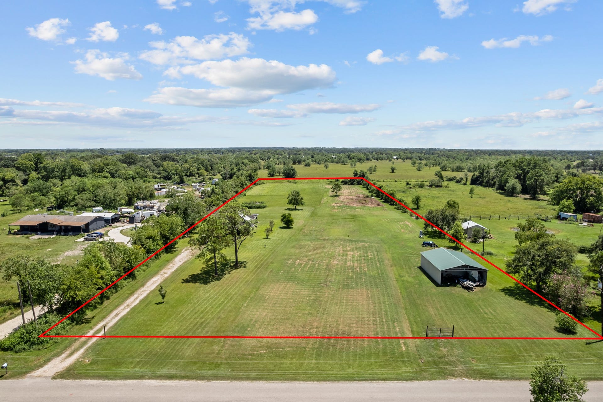 5531 County Road 435, Alvin, TX 77511 5531 County Road 435, Alvin, TX 77511