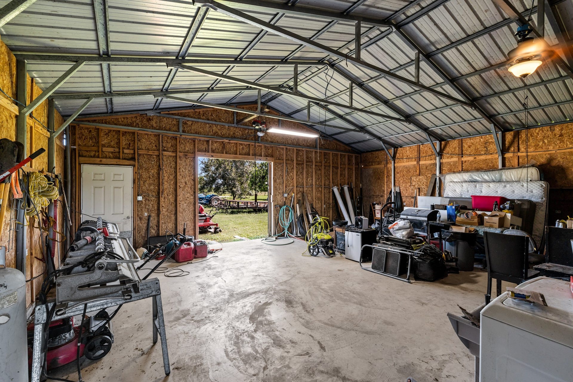 5531 County Road 435, Alvin, TX 77511 5531 County Road 435, Alvin, TX 77511