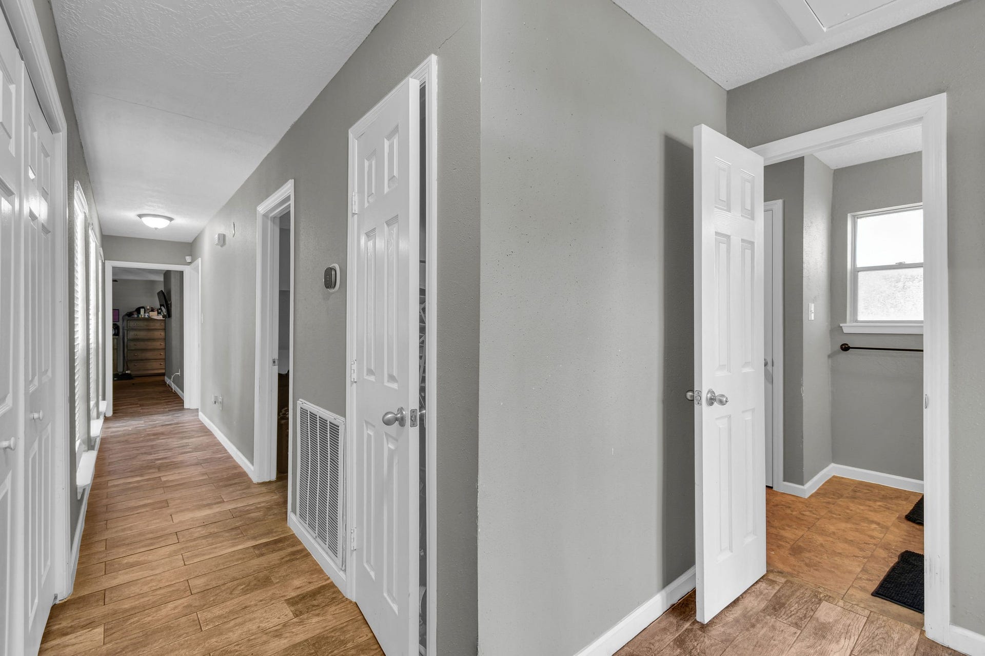 16103 Tibet Road, Friendswood, TX 77546 16103 Tibet Road, Friendswood, TX 77546