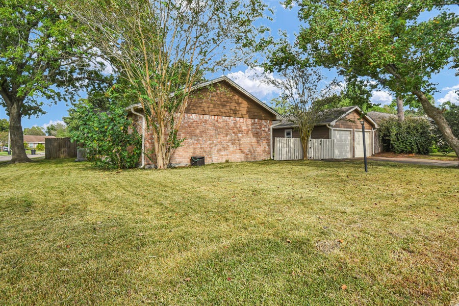 Property photo for 16103 Tibet Road, Friendswood, TX