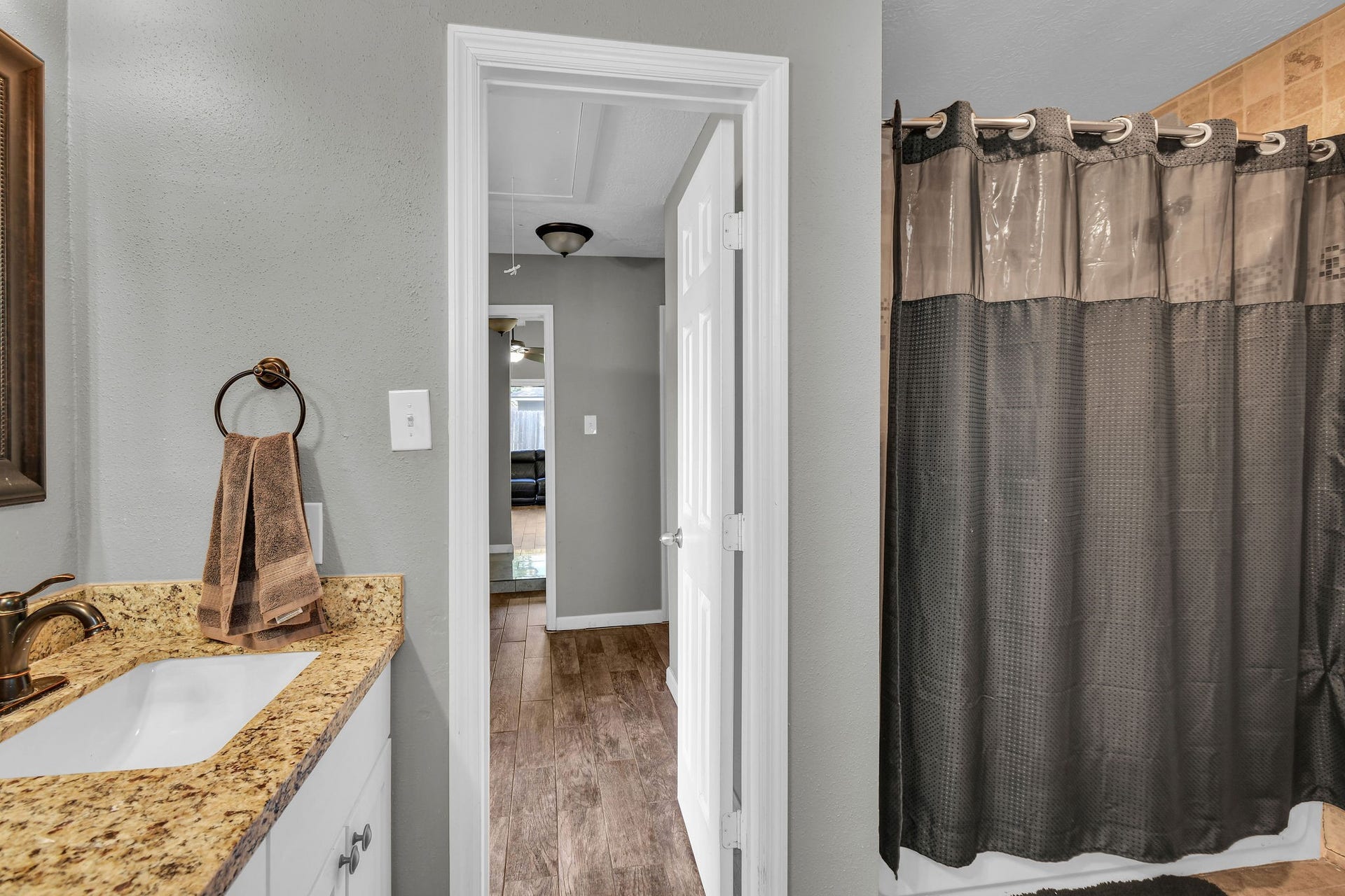 16103 Tibet Road, Friendswood, TX 77546 16103 Tibet Road, Friendswood, TX 77546