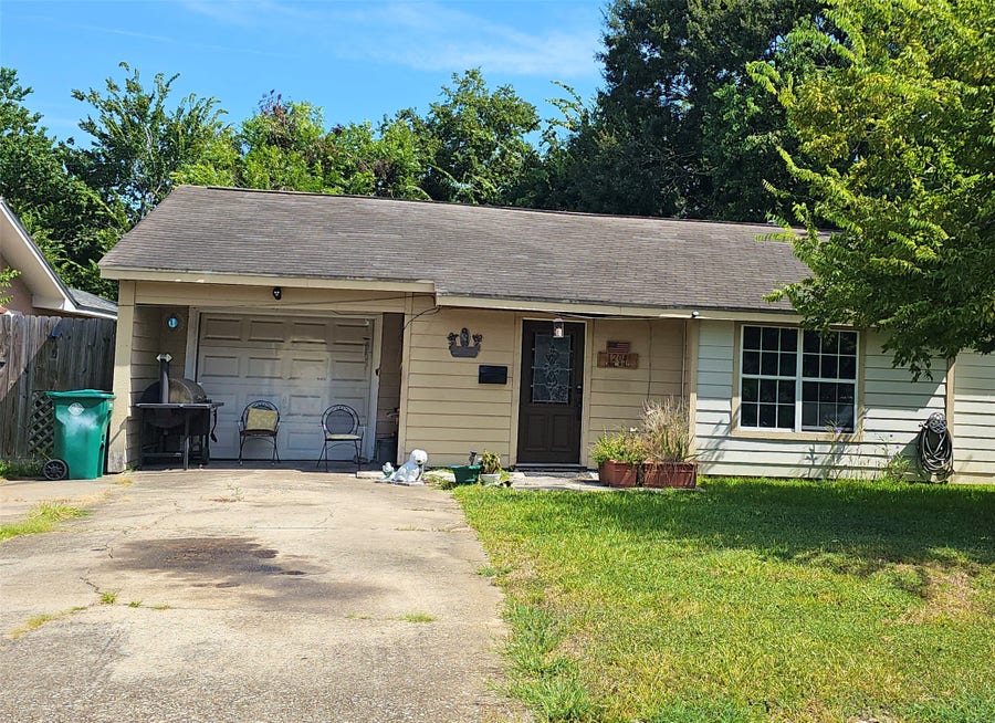 Property photo for 1204 Natchez Avenue, Pasadena, TX