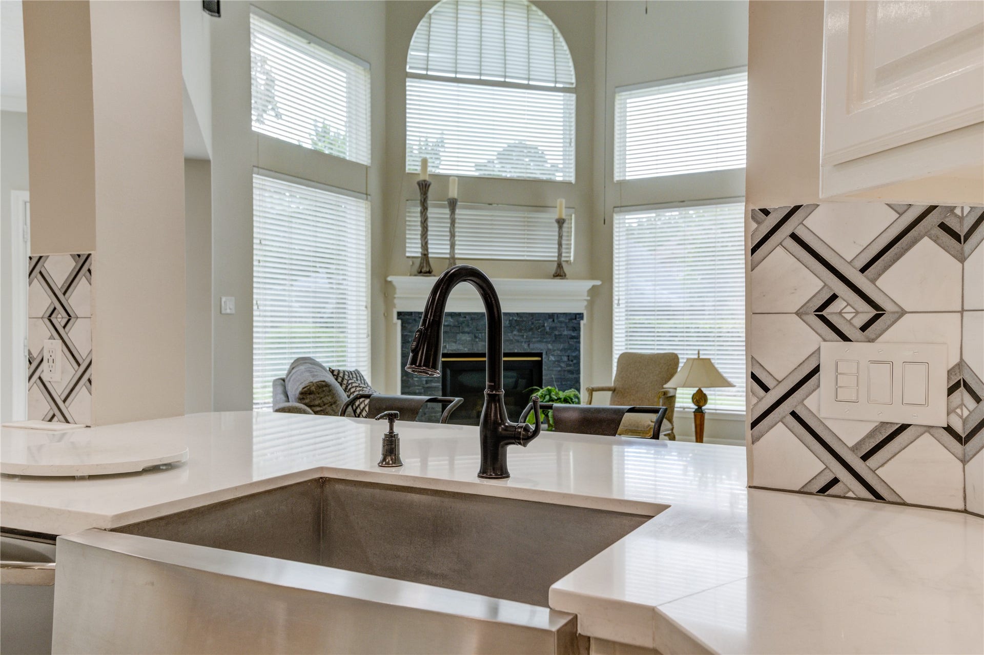 2015 Inscho Lane, Katy, TX 77450 2015 Inscho Lane, Katy, TX 77450