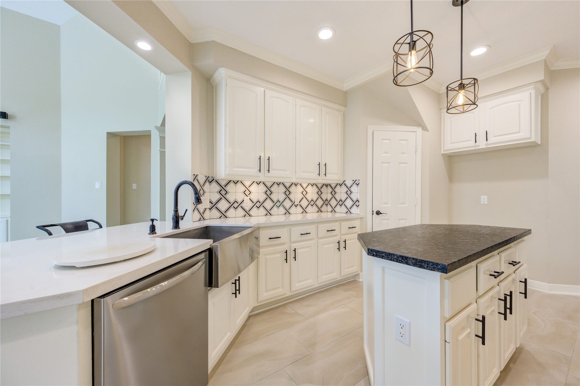 2015 Inscho Lane, Katy, TX 77450 2015 Inscho Lane, Katy, TX 77450