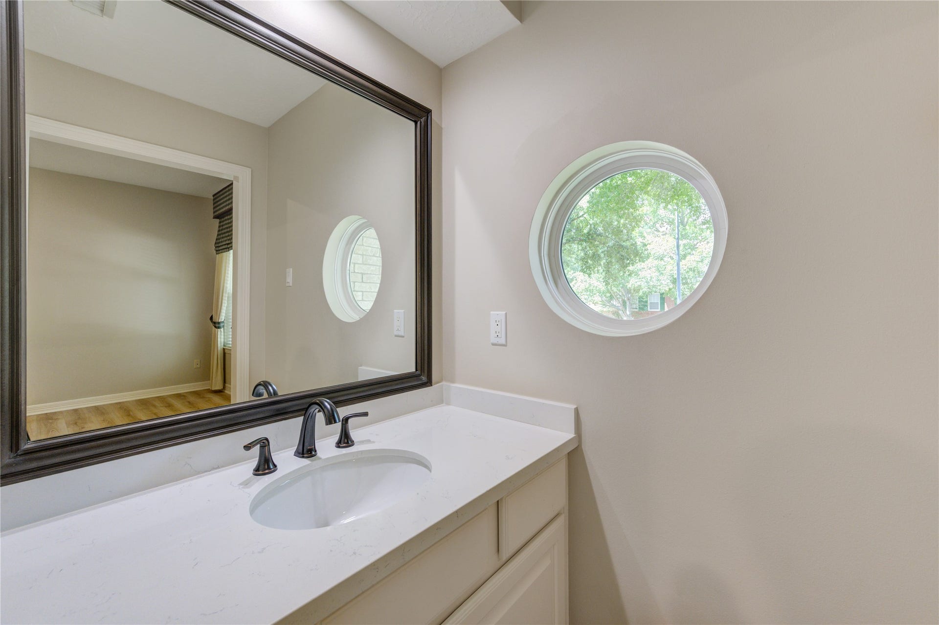2015 Inscho Lane, Katy, TX 77450 2015 Inscho Lane, Katy, TX 77450